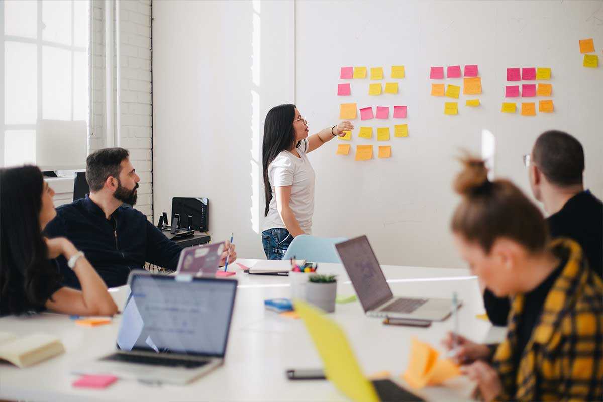 Rivermate | Un análisis exhaustivo: La brecha de género en el lugar de trabajo