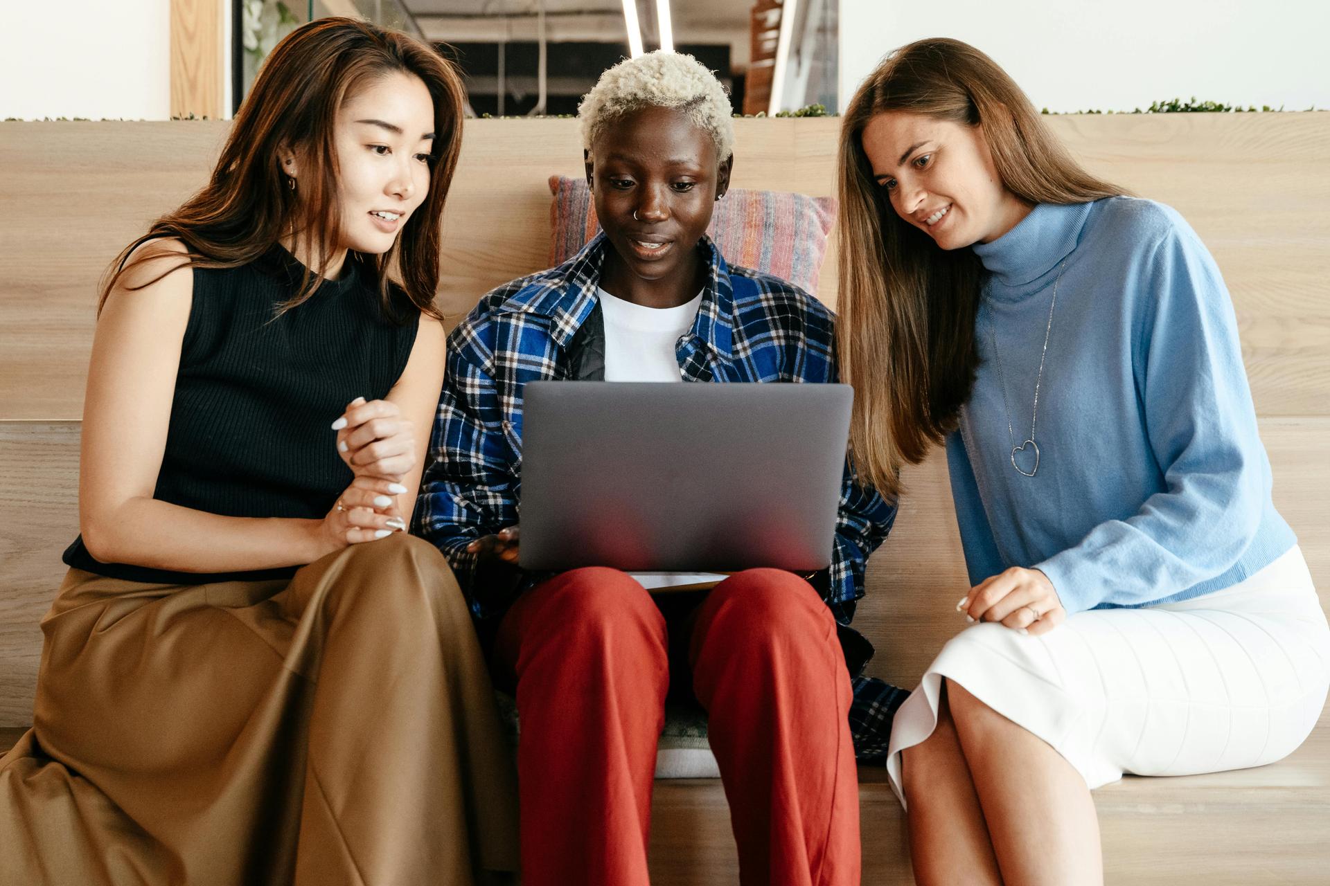 {Rivermate | So finden Sie die richtigen globalen Payroll-Partner.