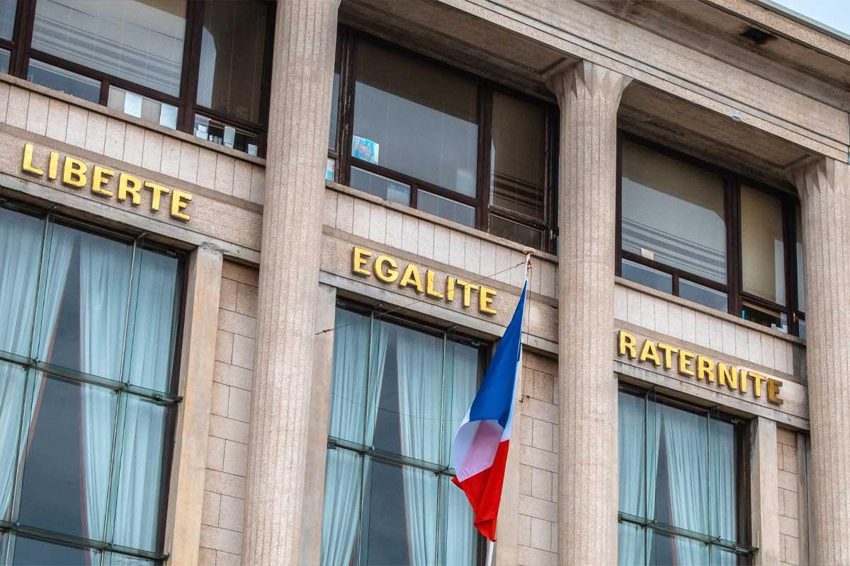 {Rivermate | Der vollständige Leitfaden: Gehaltsabrechnung in Frankreich und Dinge, die Sie wissen müssen.