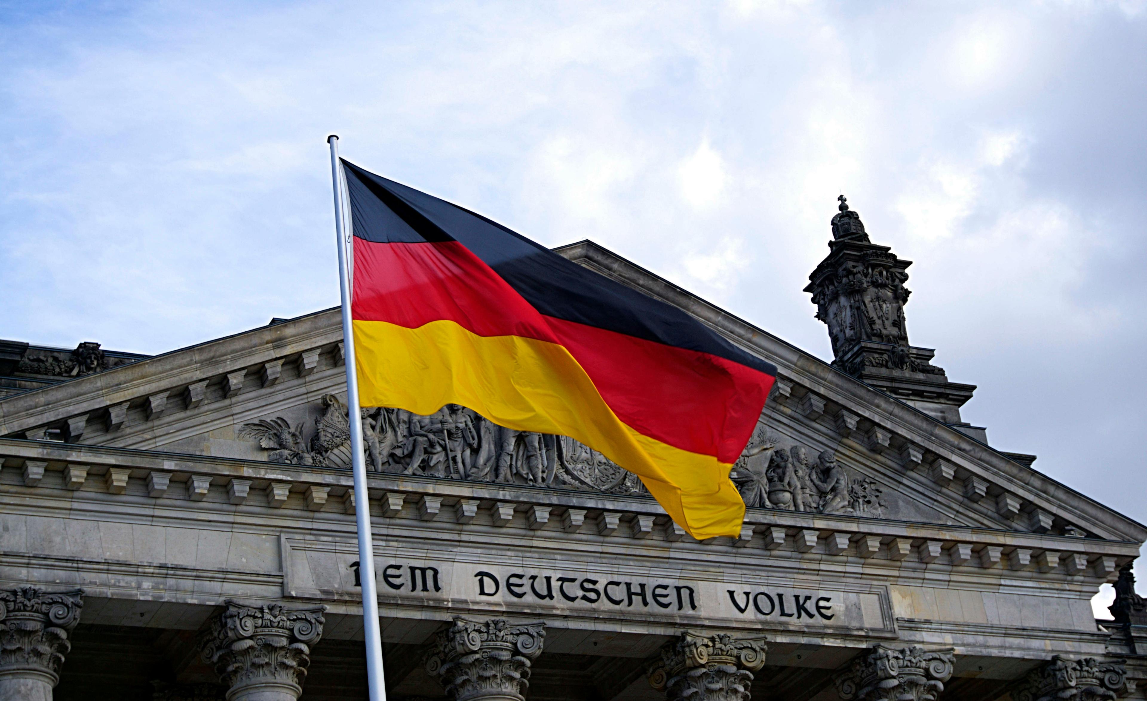 Rivermate | 2025 Guide: Work Permits and Visas in Germany