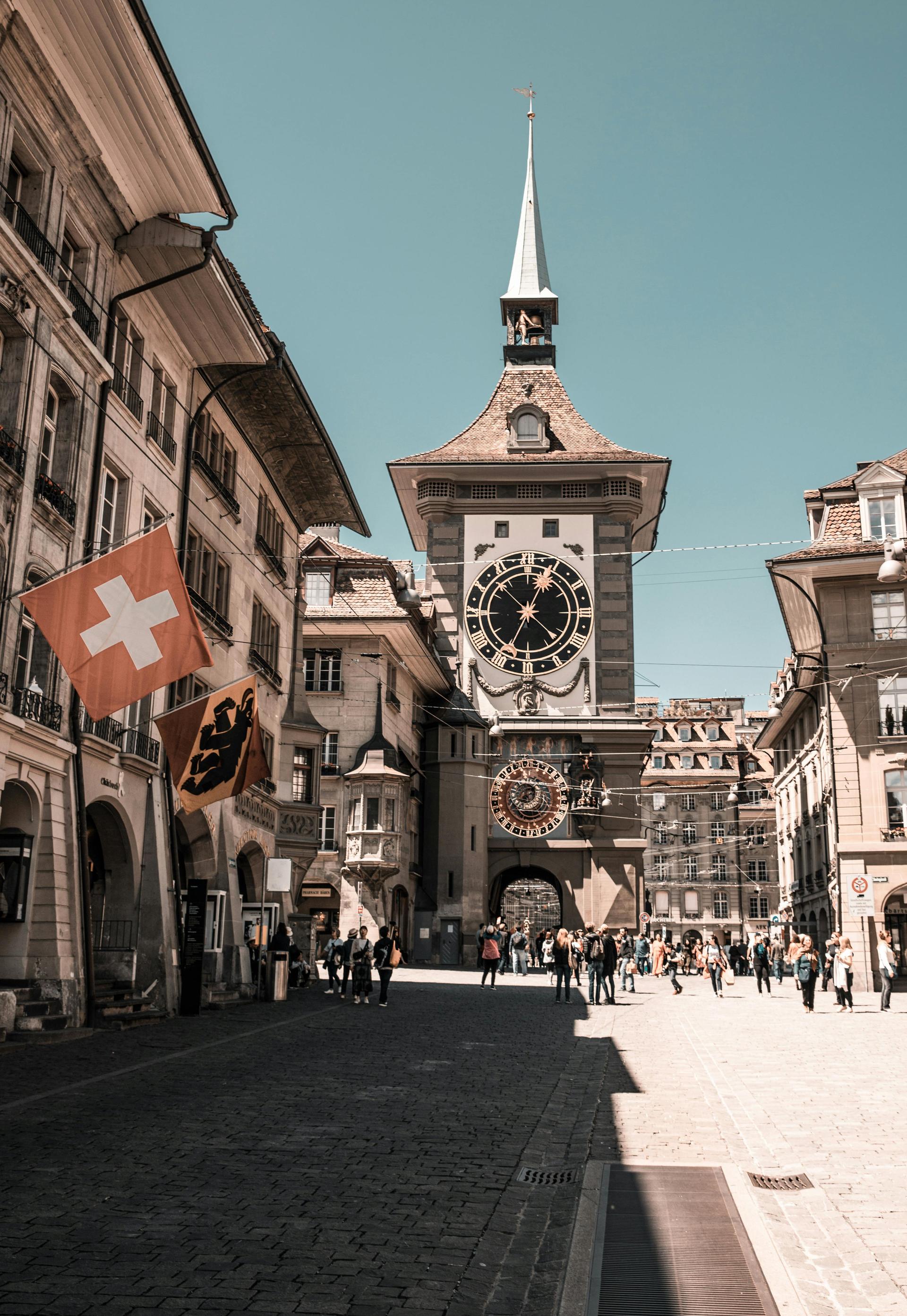 {Rivermate | Arbeitserlaubnisse und Visa im Jahr 2024: Ihr Handbuch für die Schweiz