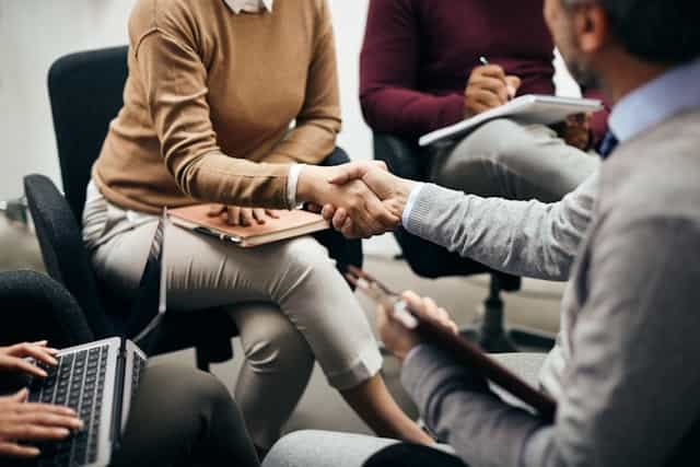 Rivermate | Una guía completa para contratar Contractors internacionales independientes
